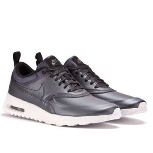 Nike Women’s Air Max Thea